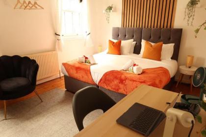 Cosy home in London - image 19