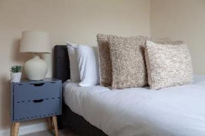 The Wimbledon Park Room - image 12