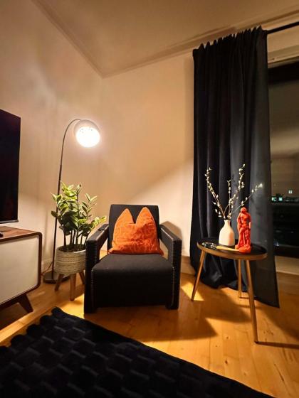 NEW Spacious 2 bedroom Apartment with Balcony - image 11