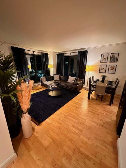NEW Spacious 2 bedroom Apartment with Balcony - image 15