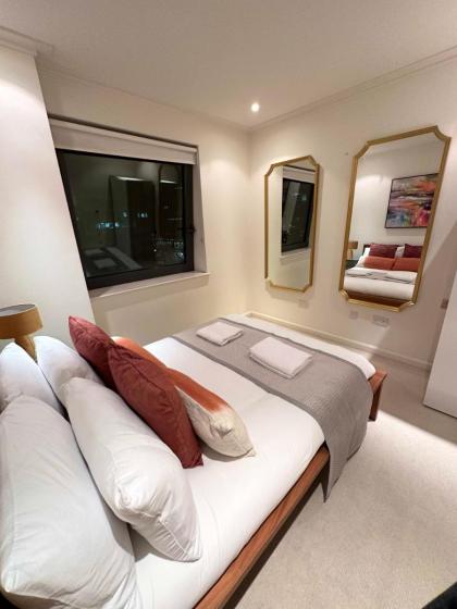 NEW Spacious 2 bedroom Apartment with Balcony - image 19