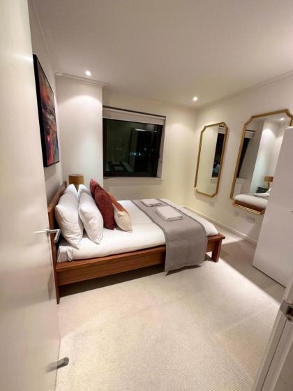 NEW Spacious 2 bedroom Apartment with Balcony - image 20