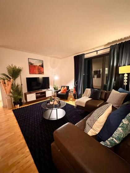NEW Spacious 2 bedroom Apartment with Balcony - image 3