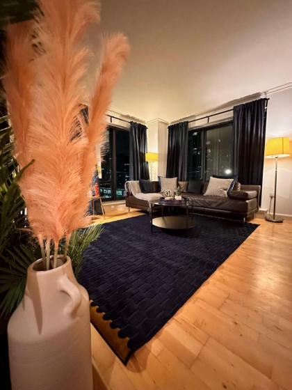 NEW Spacious 2 bedroom Apartment with Balcony - image 5