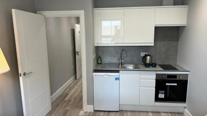 Central London Apartment - Annabels - image 11