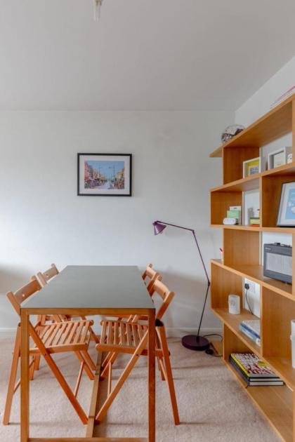 Warm & Inviting 1bedroom Flat with Patio Camden Town! - image 13