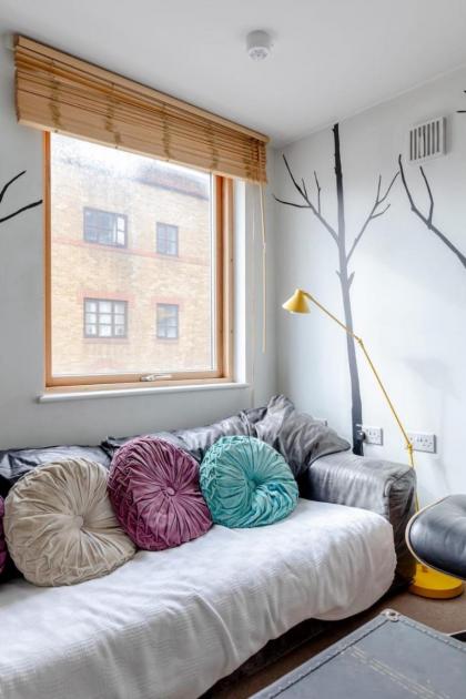 Warm & Inviting 1bedroom Flat with Patio Camden Town! - image 16