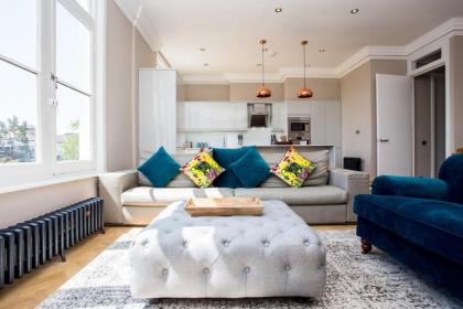 Bright Vibrant 1 Bedroom Apartment in South Hampstead