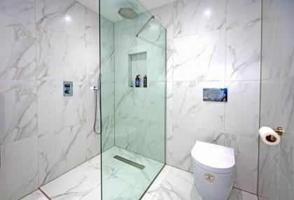 Luxurious Penthouse Kensington - image 7