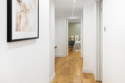 The Camden Flat - image 15