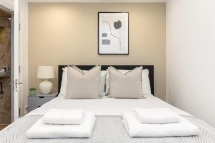 The Camden Flat - image 18