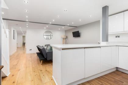 The Camden Flat - image 21