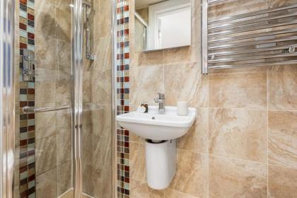 The Camden Flat - image 24