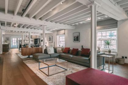 Immaculate 2-Bed Loft Apartment In Central London - image 29