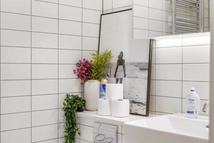 1 Bed Executive Apartment near Kings Cross & Camden FREE WIFI by City Stay Aparts London - image 9