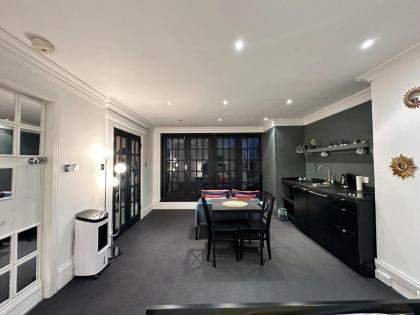 Central London Flat - NorthWest - image 13
