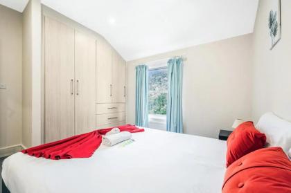 Pass the Keys Cosy Elegant Shepherds Bush Flat - image 21