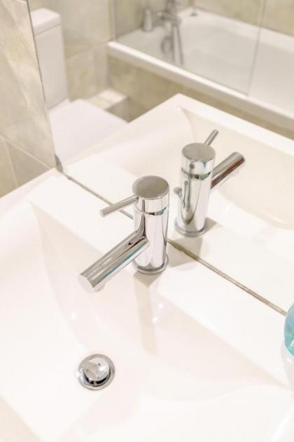 Stylishly Snug 1BD Flat Camden Town! - image 20