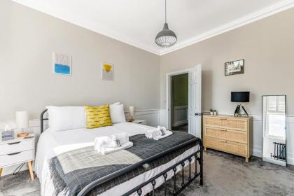 Pass the Keys Luxury Converted Victorian Flat in Leafy Highbury - image 15