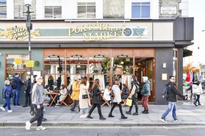 2BR Notting Hill with patio - image 14