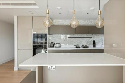 Fabulous Westfield 2 bed