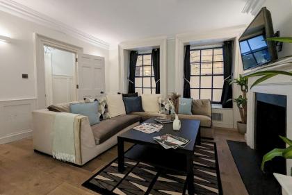 Casa lujosa de 4 habitaciones cerca un minuto de la estación