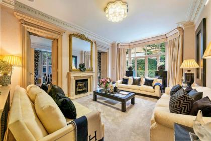 Finest Retreats - Elm Tree