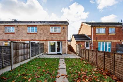 Remarkable 2-Bed House in Barking