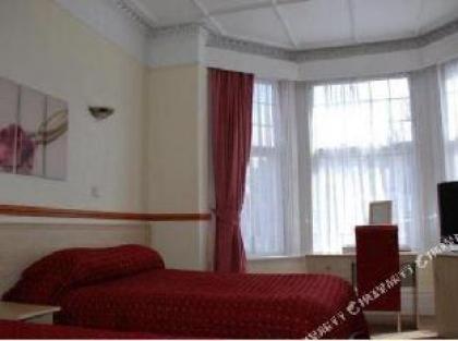 Avis Hotel - image 5