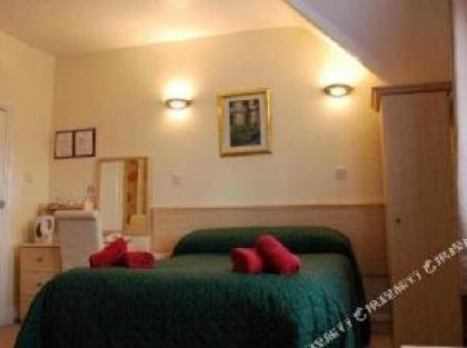 Avis Hotel - image 6