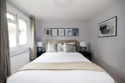 The Chiswick Escape - Lovely 2BDR House with Garden - image 3