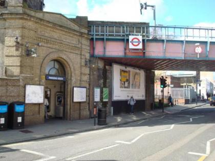 Stylish Apartment in Fulham Zone 2 with private Roof Terrace - image 20