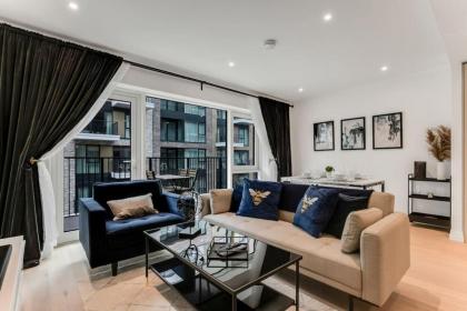 Stunning Chelsea 1bd with Balcony