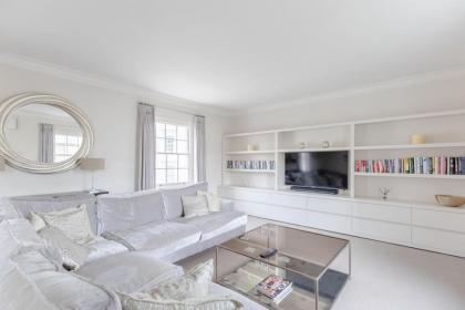 Luxurious 3BD Flat - Sloane Square Chelsea!