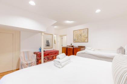 Enchanting 1BD Flat with Garden Knightsbridge! - image 14
