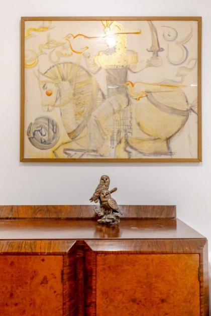 Enchanting 1BD Flat with Garden Knightsbridge! - image 16