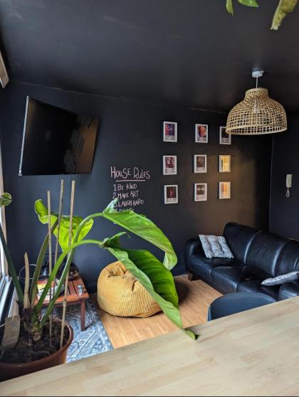 1 Bed Apartment in Newington Green Village London 