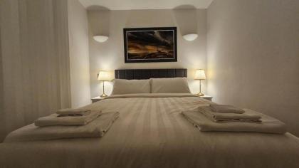 Luxury Apartment in Canary Wharf - image 8