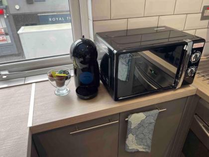 Restful Abodes Fulham - image 24