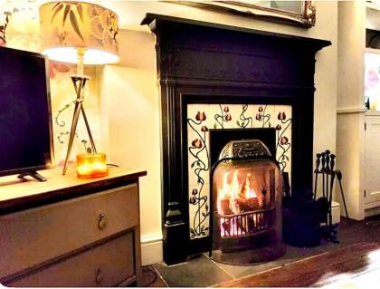 Shepherds Bush Holiday home - image 12