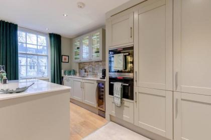 Elegant 1BD Flat in the Heart of Notting Hill! - image 16