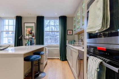 Elegant 1BD Flat in the Heart of Notting Hill! - image 20