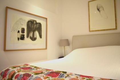 Chic 1BD Flat - 11mins to Holland Park Kensington - image 8