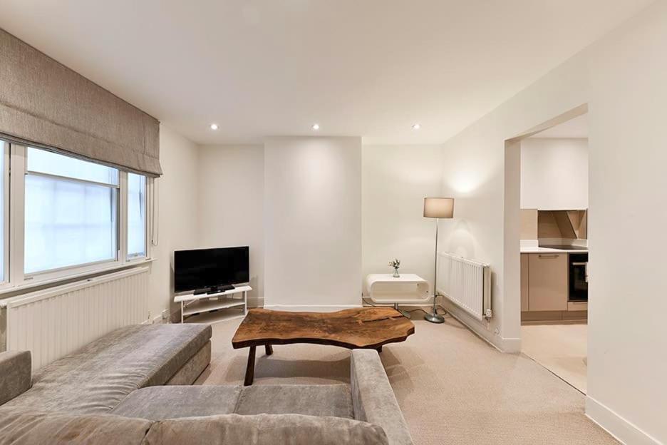 Belgravia Chelsea cottage - image 2