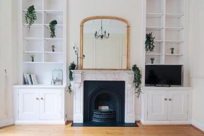 Fantastic Chelsea Retreat CRE-16 - image 23