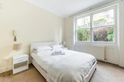 Fantastic Chelsea Retreat CRE-16 - image 26