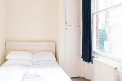 Fantastic Chelsea Retreat CRE-16 - image 30