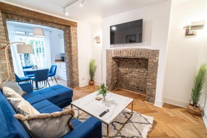 One-bed flat Angel Islington - image 7