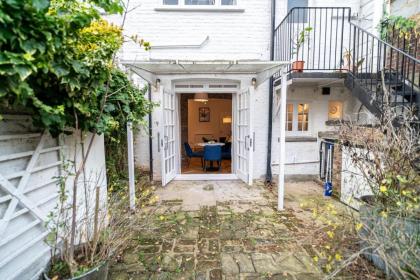 One-bed flat Angel Islington - image 8