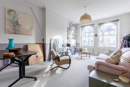 Charming 2BD Hideaway - Caledonian Road Camden!